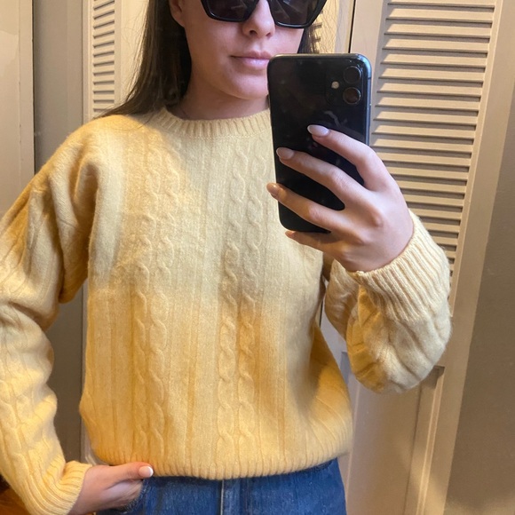 woodward Sweaters - Yellow Cable Knit Sweater